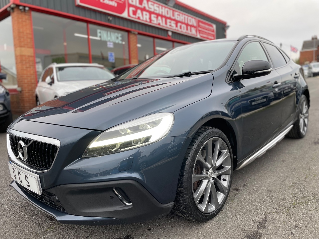 2016 Volvo V40