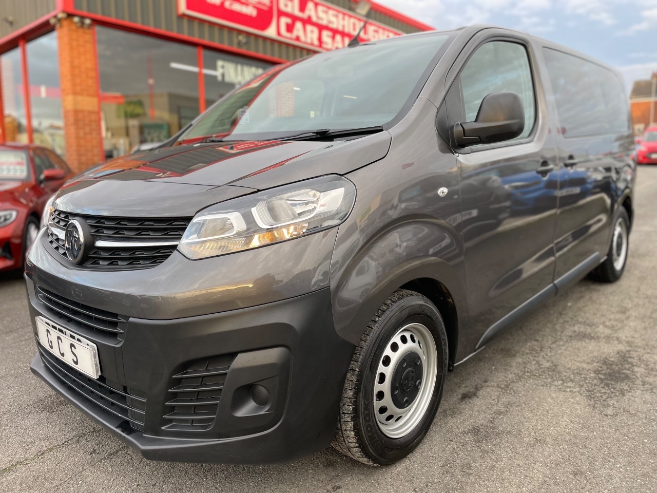 2021 Vauxhall Vivaro-life